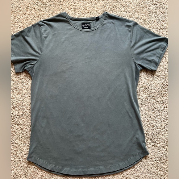 Cuts Clothing AO Curve-Hem Tee - Picture 1 of 3